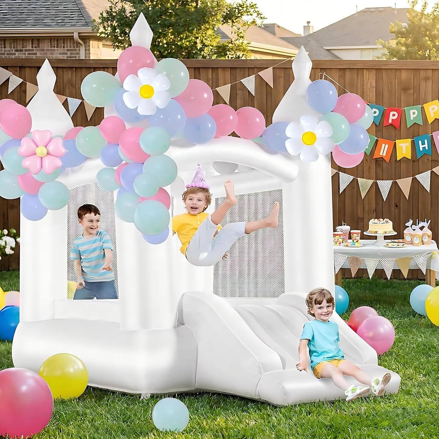 Kids Outdoor House With Slide - Weißes Hüpfburg-Set für drinnen und draußen,